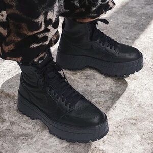 Air Jordan 1 Brooklyn Solid Black Women's Platform Boots Size 6.5